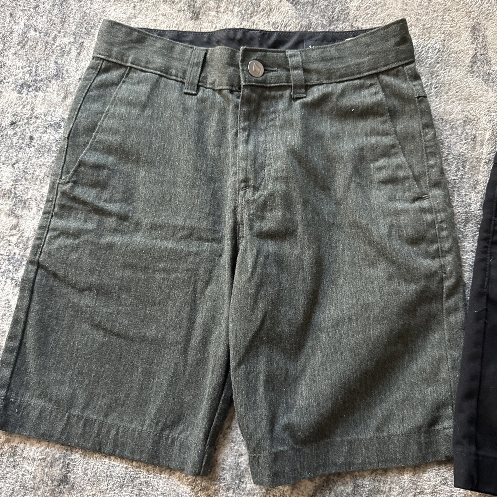 Lot of 2 Volcom Youth VMonty Chino Shorts Size 26/27 Black & Gray School - Picture 2 of 10